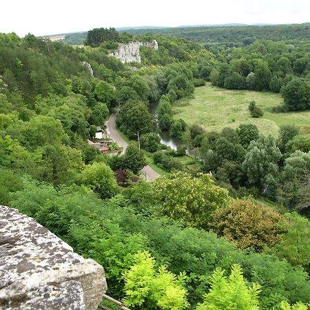 Le Castel Mailly-le-Château Exterior photo