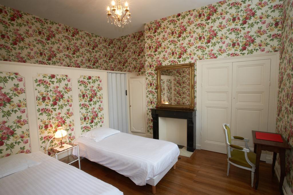 Le Castel Mailly-le-Château Room photo