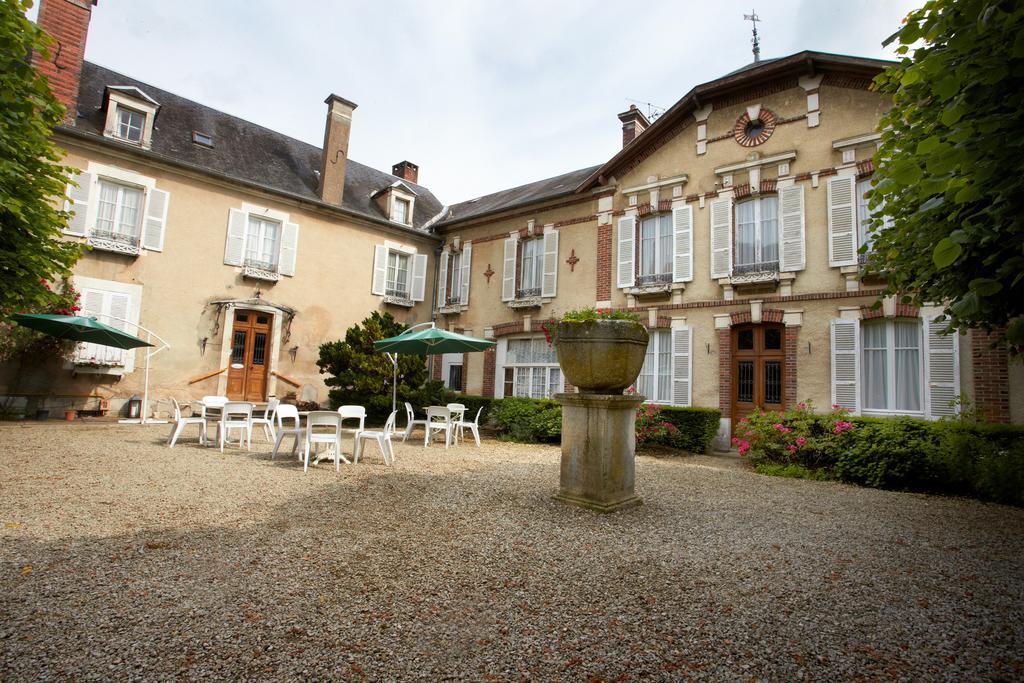 Le Castel Mailly-le-Château Exterior photo